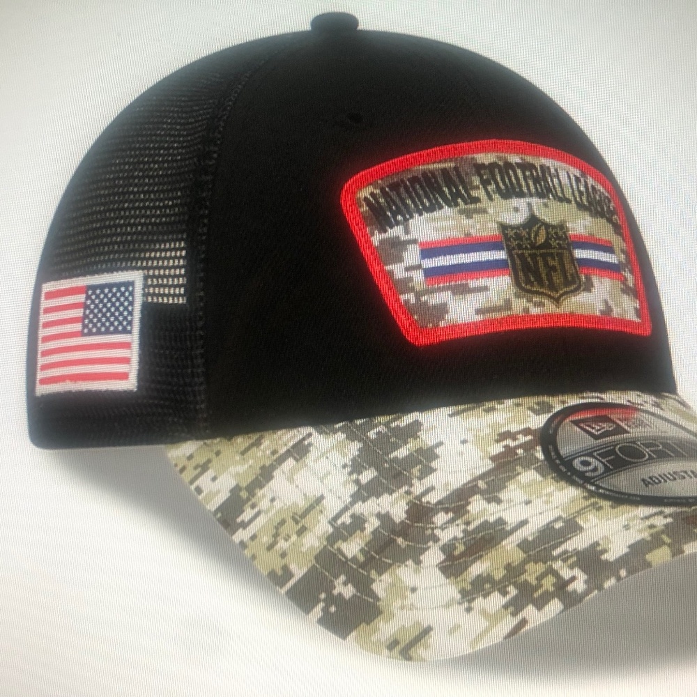 Mens NFL New era Black /Camo 2021 salute to service hat